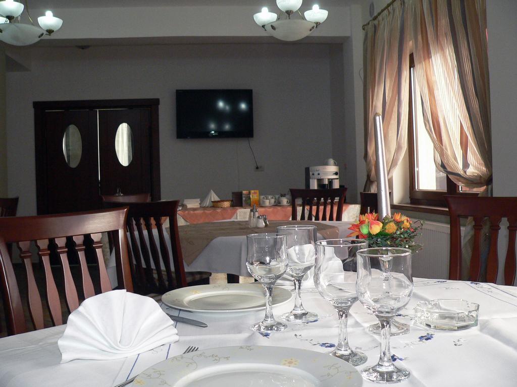 Pension Deutsches Haus Braşov Esterno foto