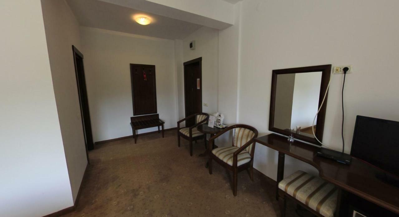 Pension Deutsches Haus Braşov Esterno foto