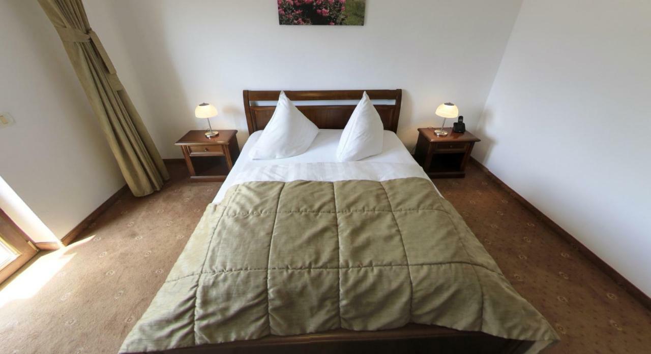 Pension Deutsches Haus Braşov Esterno foto